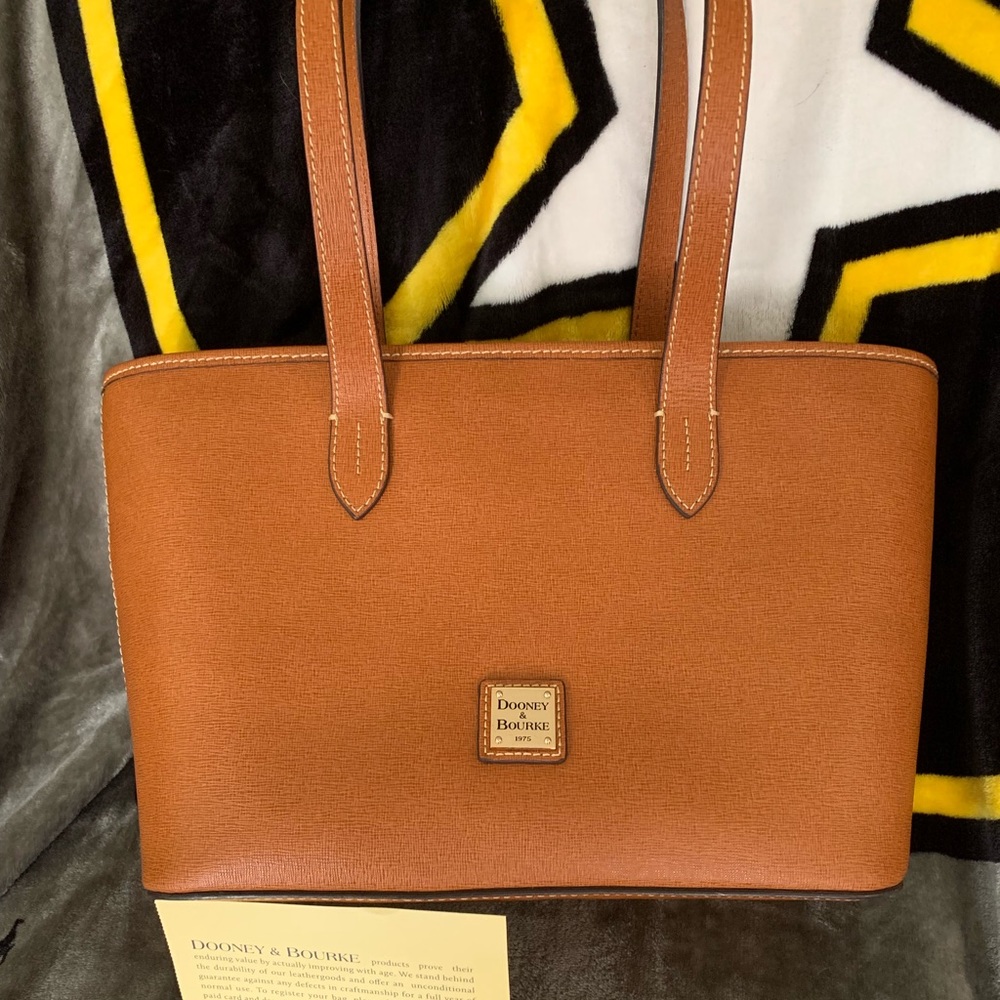 Dooney & Bourke Bag
